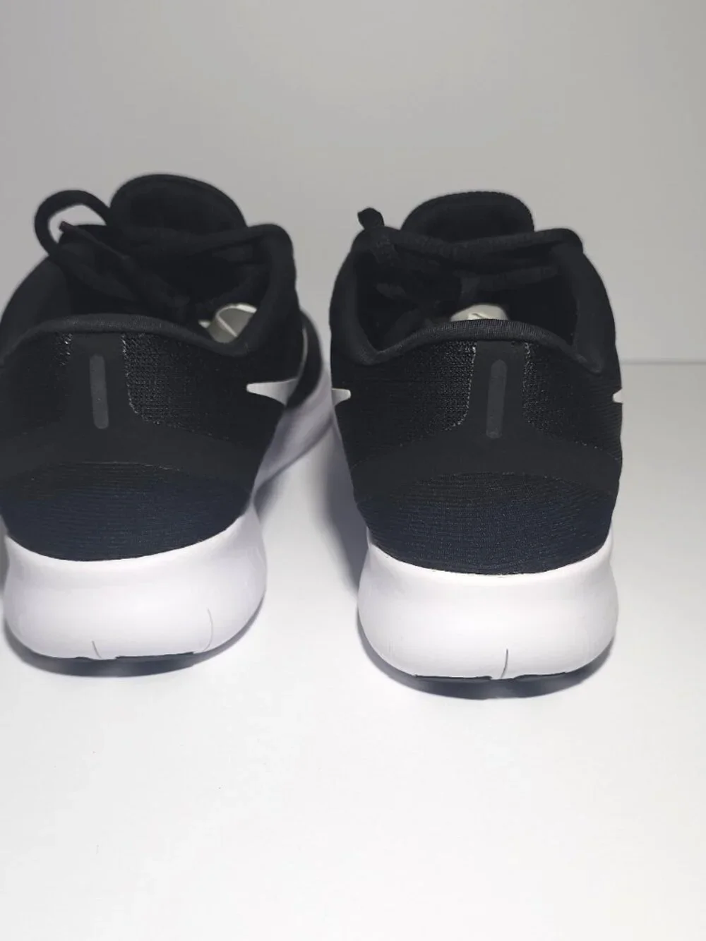 Nike Free RN Women’s Black Running Shoes 831509-001 Athletic Sneakers Sz 8